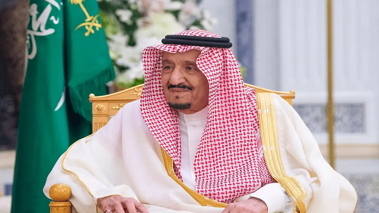 مسجد القبلتين يفتح أبوابه للزوار على مدار 24 ساعة بتوجيه ملكي كريم